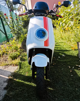 SCOOTER ELETTRICO NIU 