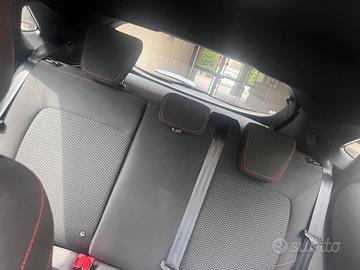 Puma ST-Line X 1.0 Hybrid 125CV – Unico proprietar