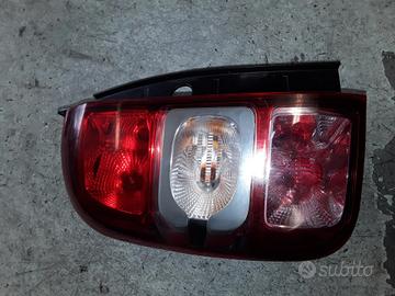 STOP FANALE POSTERIORE SINISTRO DACIA Duster 1Â° S