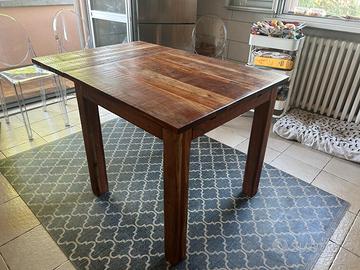Tavolo in legno massello Urban Nordic