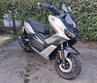 SCOOTER KL BRERA 125cc + SILVER