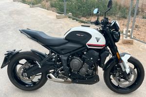 Triumph Trident 660