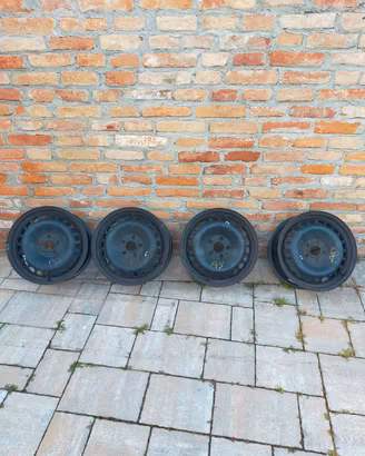 4 Cerchi Auto R 16 " 5 fori