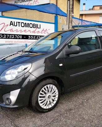 RENAULT Twingo 1.2 16V Sport & Sound