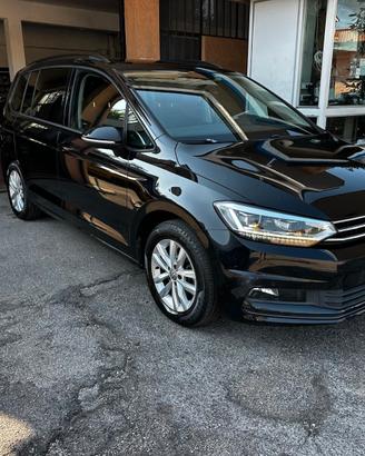 Volkswagen Touran 2.0 TDI 150 CV SCR DSG Highline 