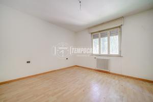 SAMARATE - TRILOCALE DA RISTRUTTURARE