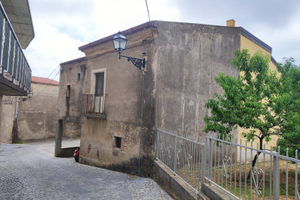 Palazzetto cielo terra