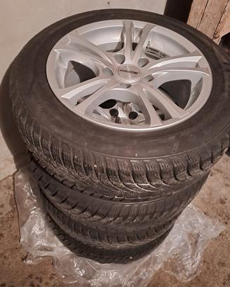 4 gomme + cerchi 