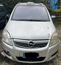 Opel zaffira 1.9  120 cv tdci cosmo