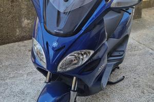 Piaggio x9