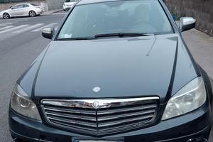 merceders classe C 2.diesel 2 chiavi gommata 95%