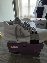 Nike LeBron 8 nuova mai usata 47
