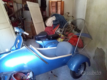 Vespa 159 sidecar