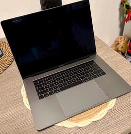 Macbook Pro 2016 15” Grigio Siderale