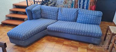 divano con penisola