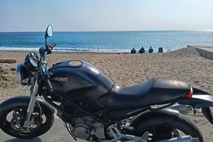 Ducati Monster Dark 620i  