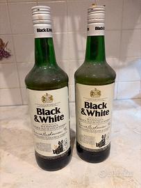 2 Bottiglie Vintage Whisky Black & White anni 70