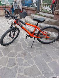 bicicletta B-twin rockrider 500