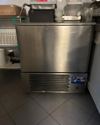 Abbattitore di temperature per ristorante o hotel