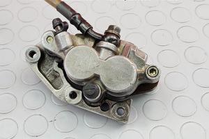 PINZA ANTERIORE SUZUKI RMZ 450 2005 2006 RM Z 2007