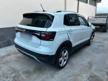 VW T-Cross 1.5 TSI DSG 150CV - 2020 - VA' IN MOTO