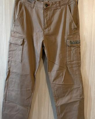 Pantalone:”Napapijri”