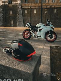 Panigale V2