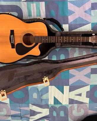 Yamaha FG-411C con custodia rigida originale