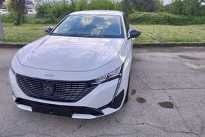 Peugeot 308 Hybrid 136 e-DCS6 SW Allure KM Ø