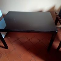 Tavolo vetro nero con 4 sedie