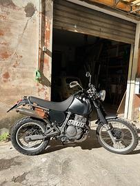 Honda Dominator 650 – Rivisitata