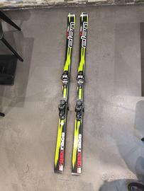 Scii con attacchi Elan GSX World Cup