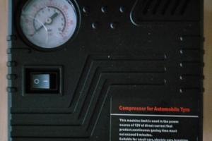 Pompa gonfiaggio pneumatici per emergenza