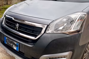 Peugeot nuova omologata trasporto sedia a rotelle