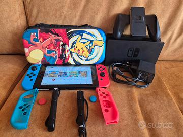 Nintendo Switch + 5 giochi + Dock + accessori
