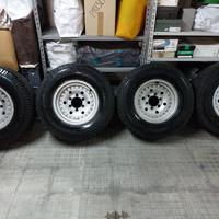 Cerchi con gomme per Pajero o altri fuoristrada