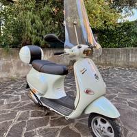 vespa et 4 biancoperla