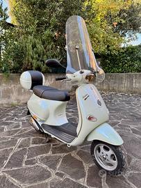 vespa et 4 biancoperla
