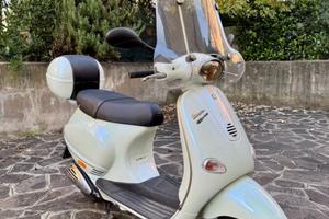 vespa et 4 biancoperla