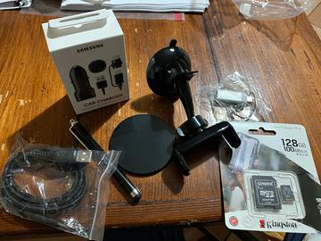 Kit x palmare/auto, caricabatterie Samsung