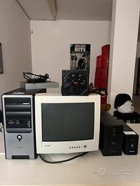 Monitor, computer, batterie UPS - elettronica