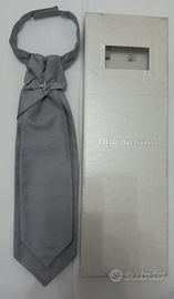 Plastron classico (cravatta)