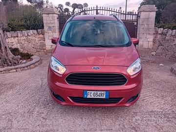 Ford Tourneo Courier 1.0 EcoBoost 100 CV Titanium