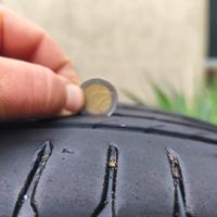 Gomme 215/60 R17