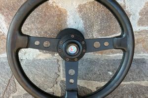 Volante sportivo auto Alfa Romeo vintage