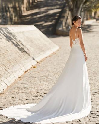 Svendita Abita da sposa stock atelier