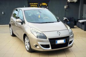 Renault Scenic Scénic X-Mod 1.9 dCi 130CV Luxe