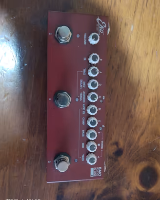 multi effetto per chitarra acustica Eko baio