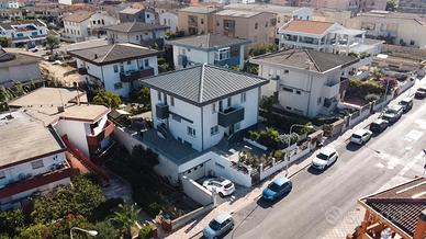 Villa caposchiera indipendente