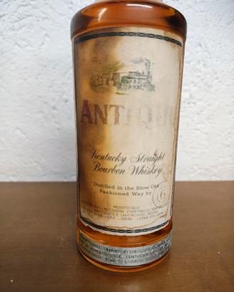 Kentucky bourbon whiskey Antique